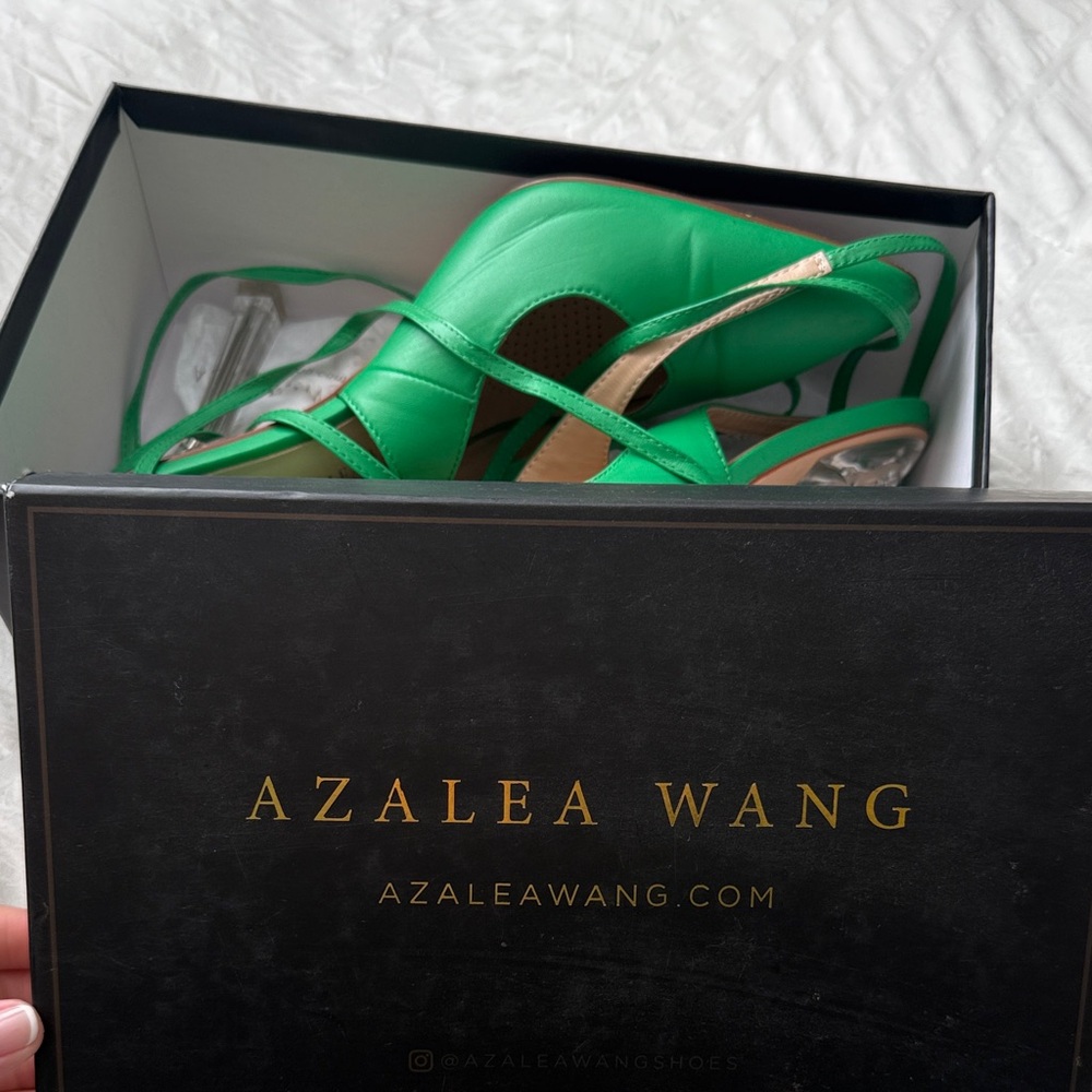 Chic Green Strappy Heels - Picture 2 of 9